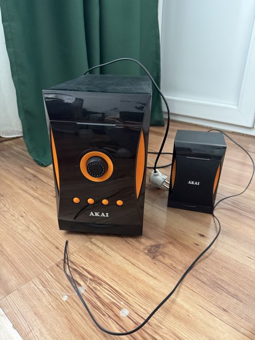 Sistem Akai SS032A-3515 cu 1 boxa