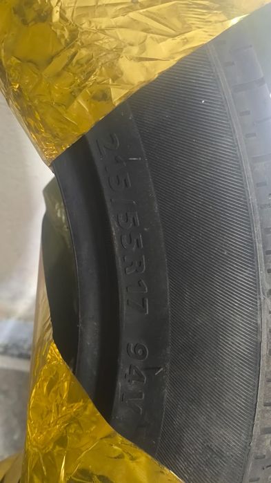 Новый шины 215/55/17 2шт