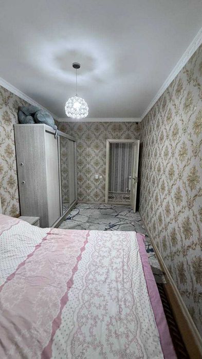 3х комнатная квартира 90кв/м на 3 этаже с удобствами, Эркин Савдо