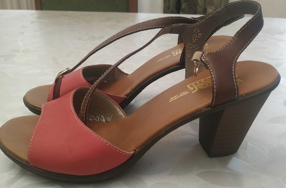 Босоножки новые Rieker