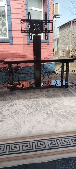 Пад ставка для телевизора