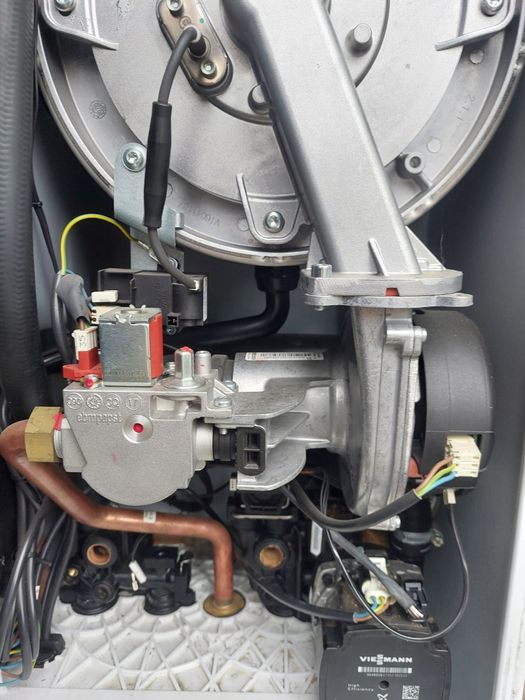 Dezmembrez centrala wiessmann