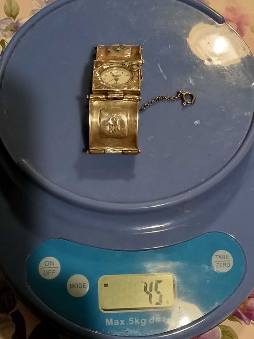 Ceas din argint masiv cu opal