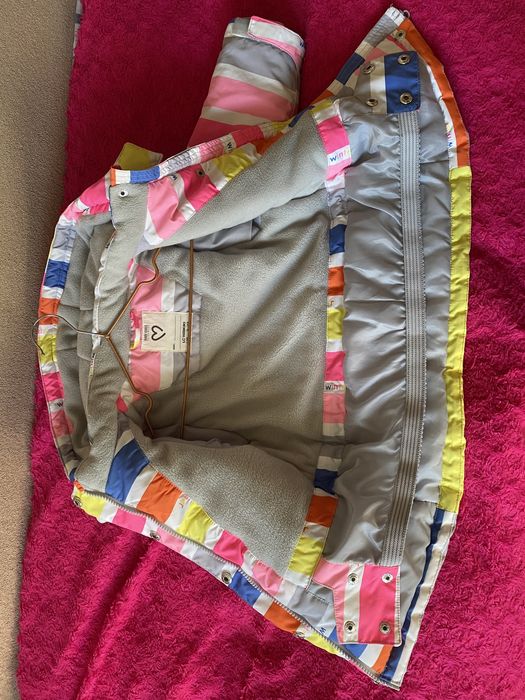 Продам детскую куртку