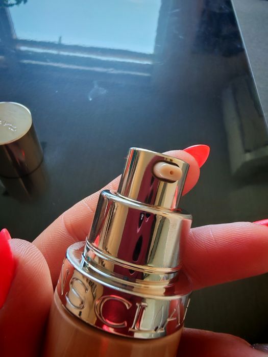 Фон дьо тен Clarins skin illusion 108.3