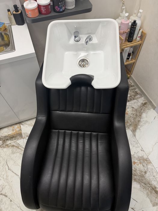 Измивна колона за салон