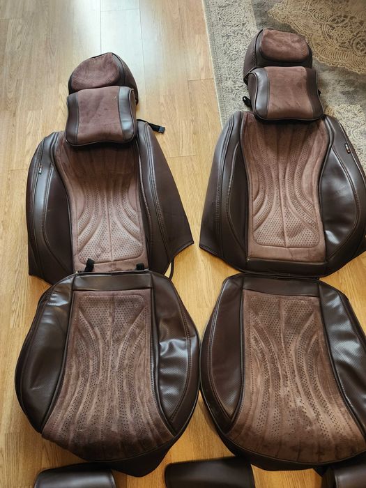 Продам комплект чехлов для автомобиля