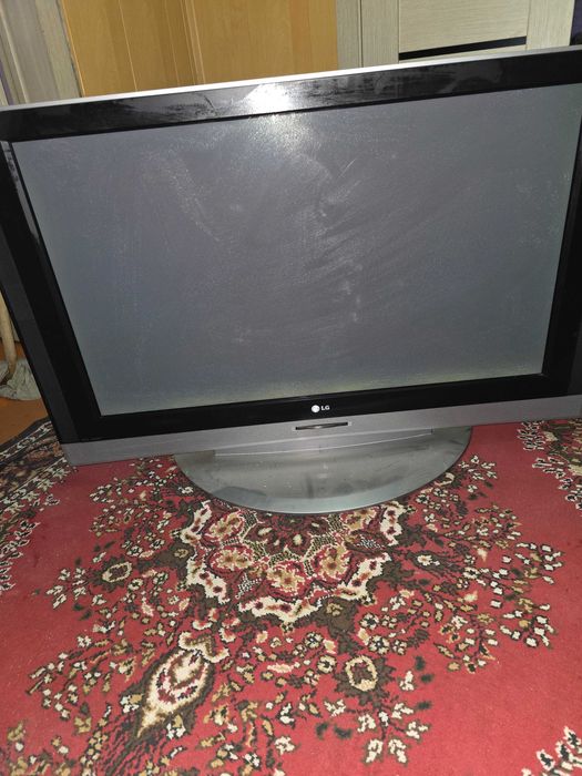 Продам телевизор