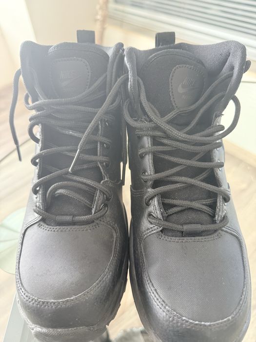 Боти NIKE черни