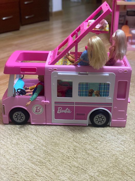 Барби кемпер с кукли