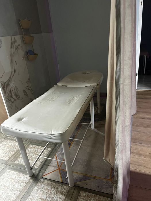 Продам кушетку, массажная,прочная.