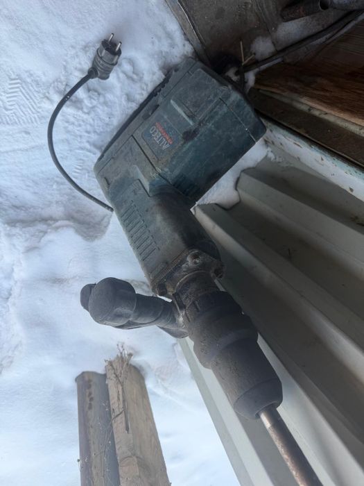 Продам отбойник 2шт