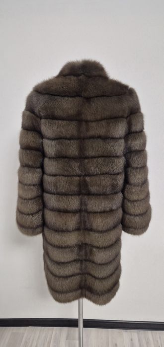 Продам  шубу  Соболь
