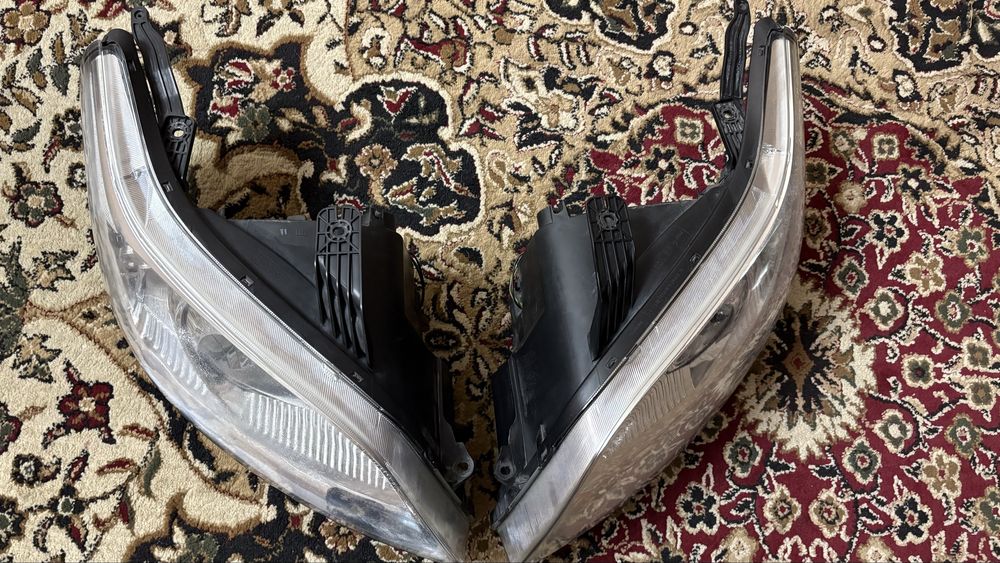 Фары от нексия 3  комплект в хорошем состоянии