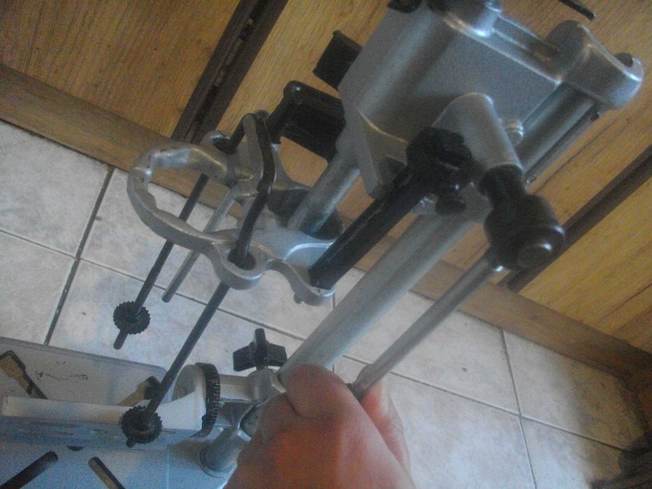 Стойка Бормашина Гилотина Пневматичен Прав Шлайф  Циркуляр Прес Клещи