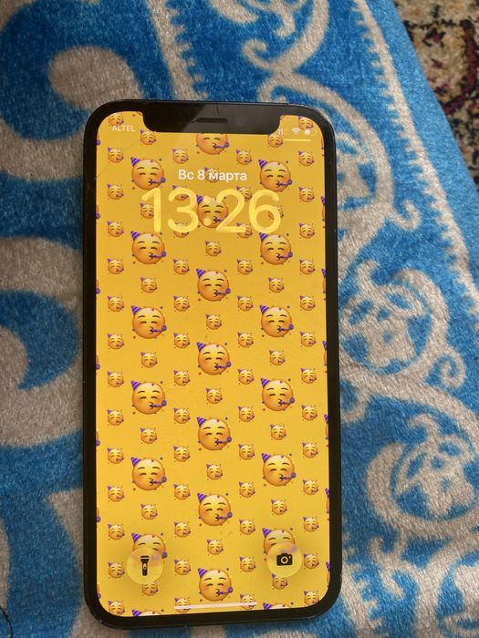 Продается Айфон  12 мини