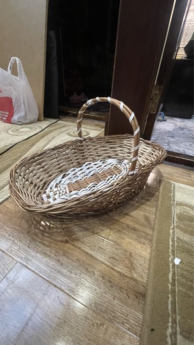 Корзина дляподарков и цветов