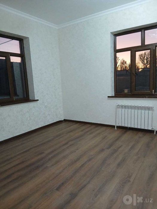 Uy hovli sotiladi