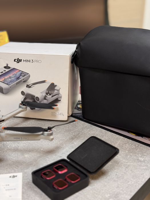 Дрон DJI Mini 3 Pro белый + DJI RC