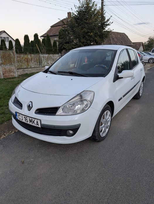 Autoturism Renault Clio