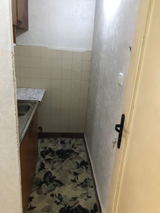 Дава се под наем Едностаен апартамент в Русе, Здравец Изток - 30 кв.м за 153 € - Снимка #2