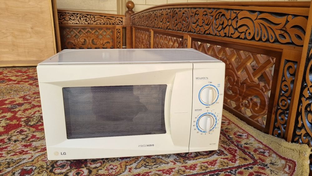 микроволновка holati yaxshi, ishliydi,aybi yo'q,