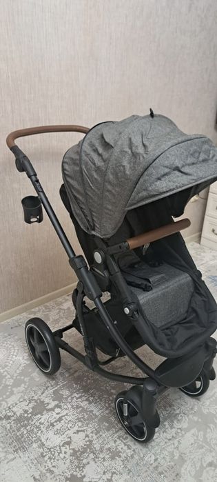 Продам детскую коляску