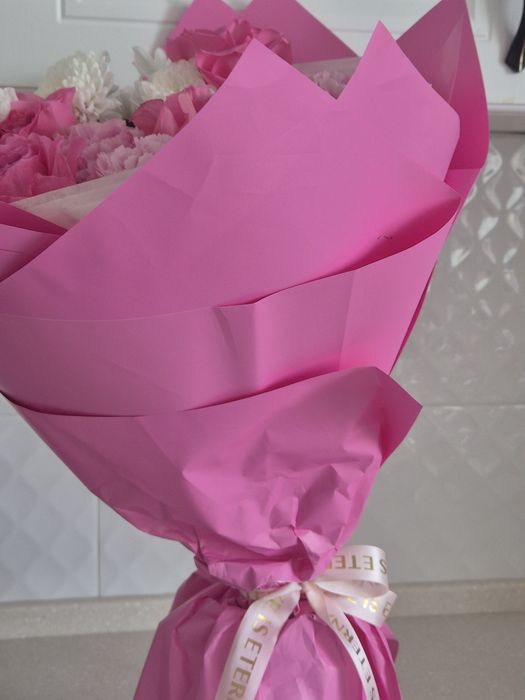 Букет гүл сатылады