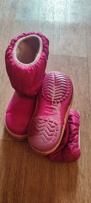 Детские сапожки. На девочку 5-6 лет.