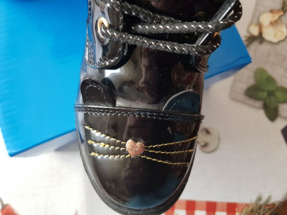 Осенние ботинки для девочки.