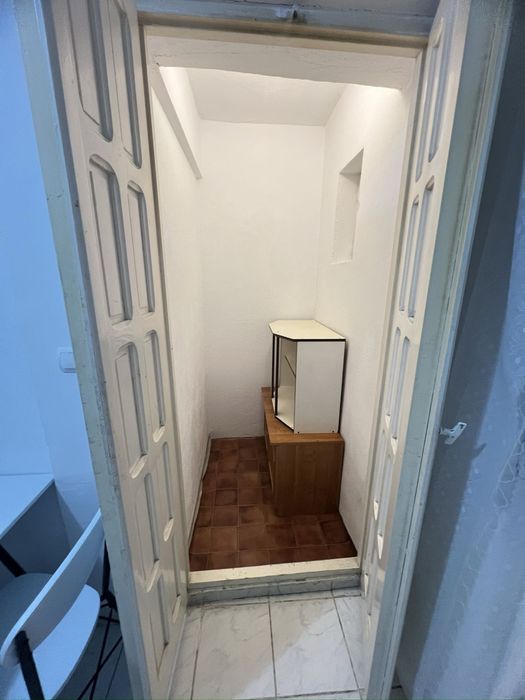 Apartament de închiriat doua camere , zona subcetate Str. Panselutei.