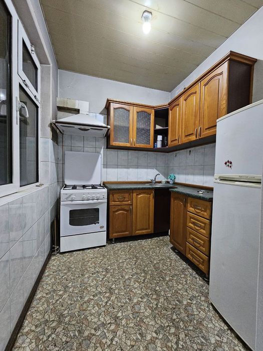 Зангиатинский район эркин махалля  8 сот 4 комн