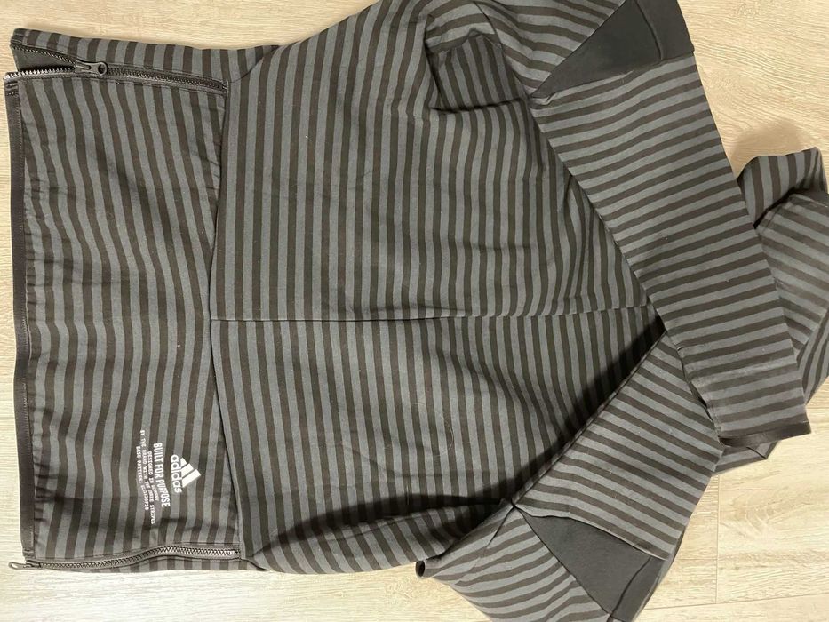 Hoodie hanorac adidas ZNE dama marimea S