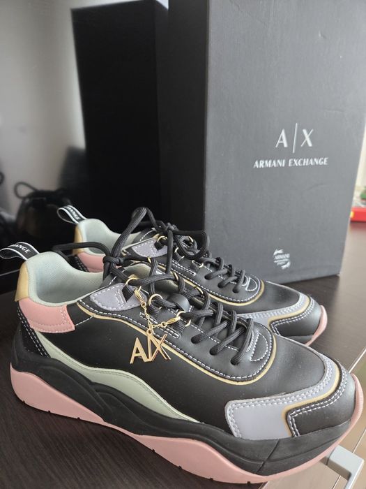 Armani нови сникърси
