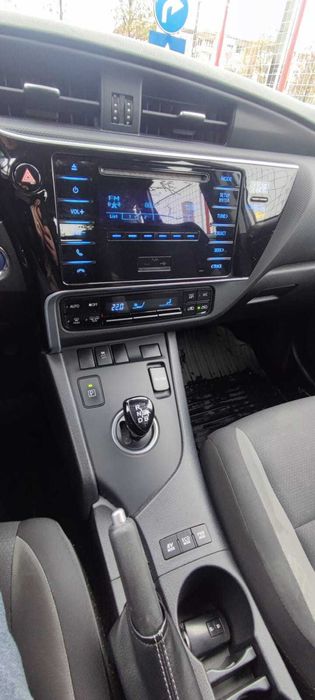 Toyota Auris Hybrid 1.8 2018 TSS