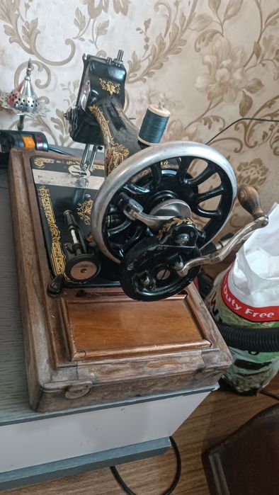 Продам швейный машинка Singlr