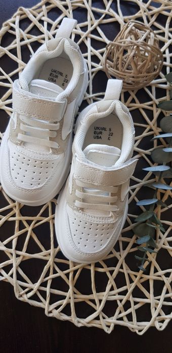 Детски  бели кецове