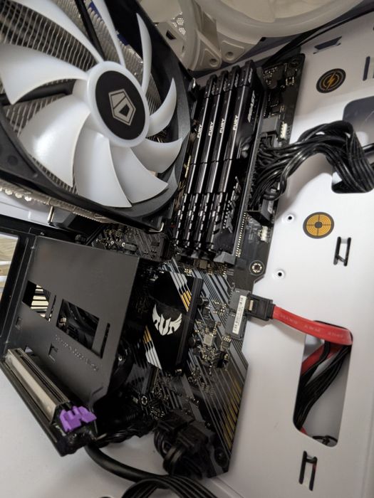 Kit PC Ryzen 5 2600 + ASUS TUF B450-PLUS + 16GB DDR4 Fury beast