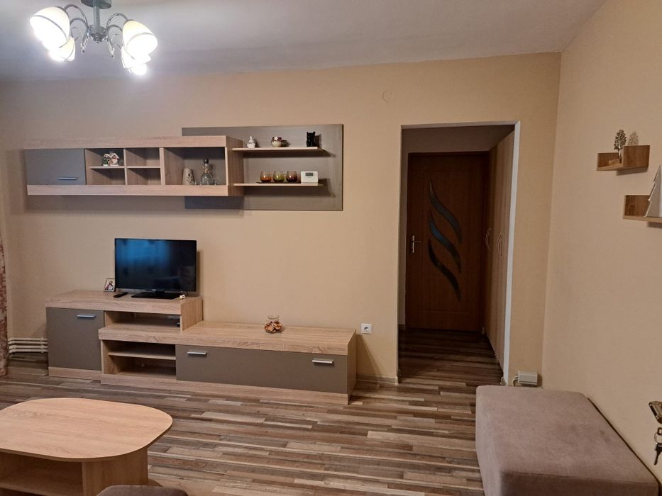 Apartament cu 2 camere de inchiriat