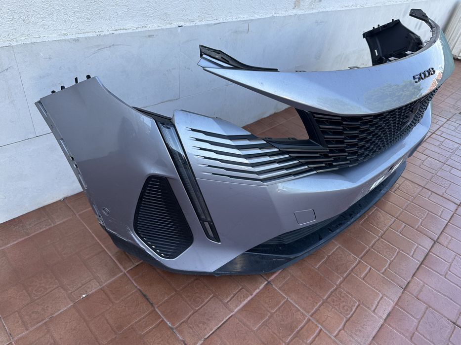 Предна броня Peugeot 5008 16-24г  GT line