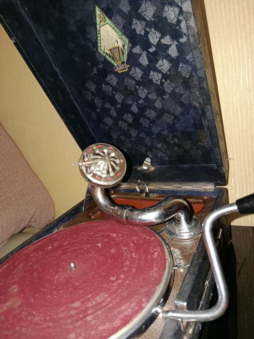 Патефон СССР продается