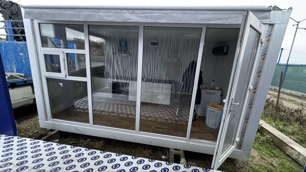 Vand container /Inchiriez