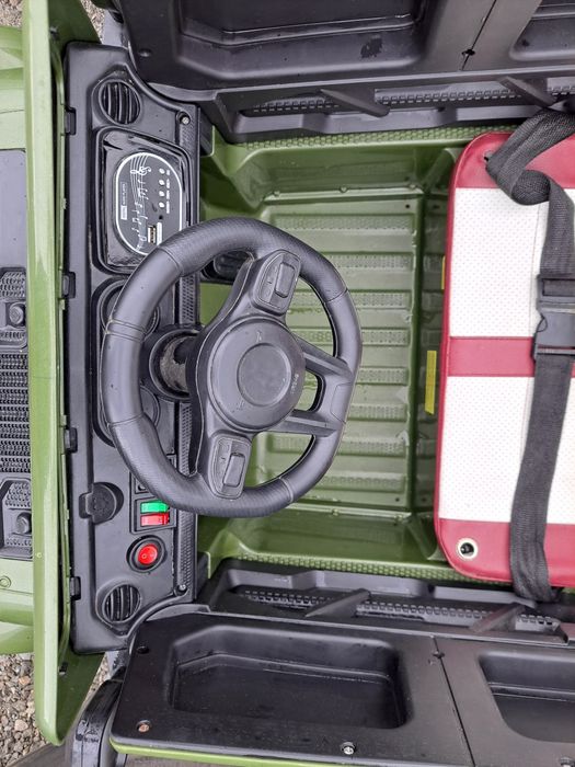 Продаётся машинка на пульту