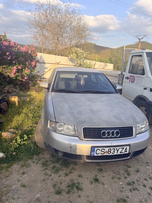 vând audi a4 b6 1.8 benzină