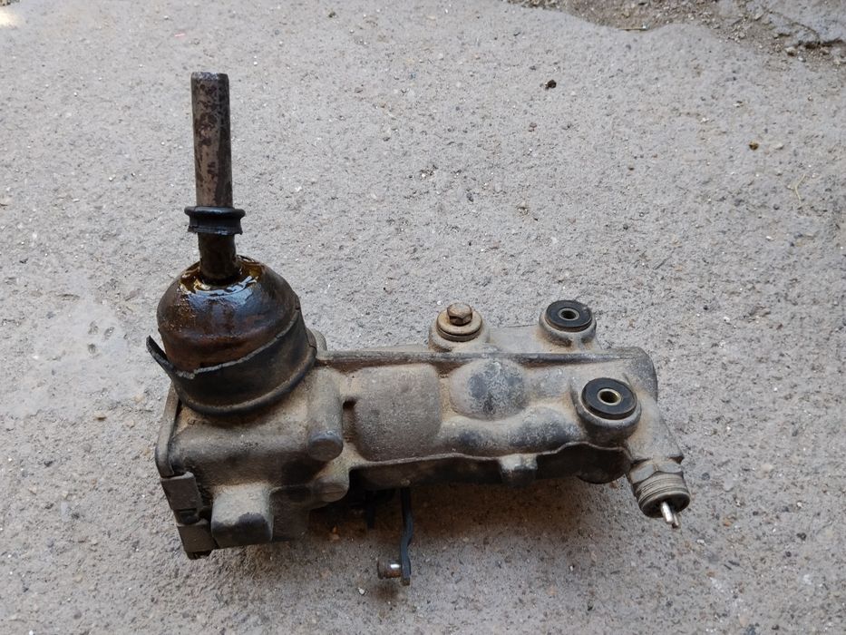Мерцедес 307 на части