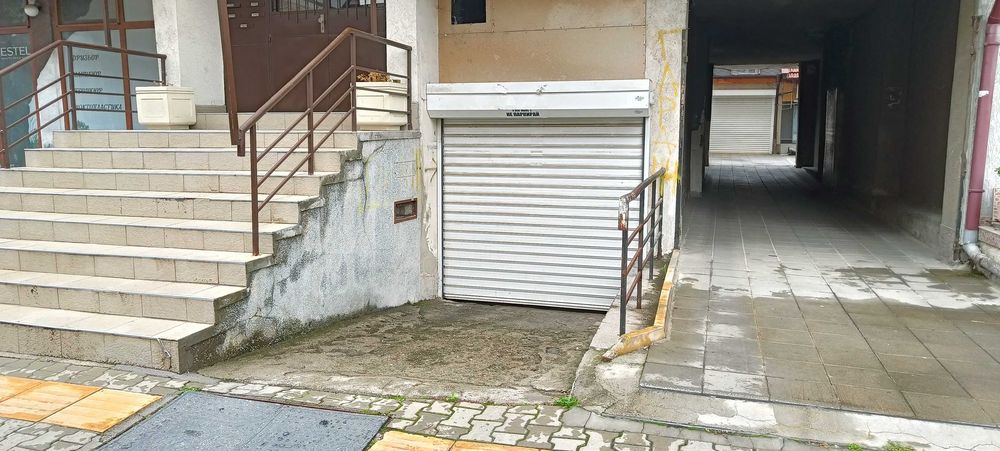 Дава се под наем Гараж / Паркомясто в София, Зона Б-18 - 21 кв.м за 122.4 € - Снимка #1