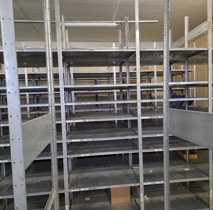 Rafturi metalice zincate înălțime de la 1.5 pana la 7.5mh