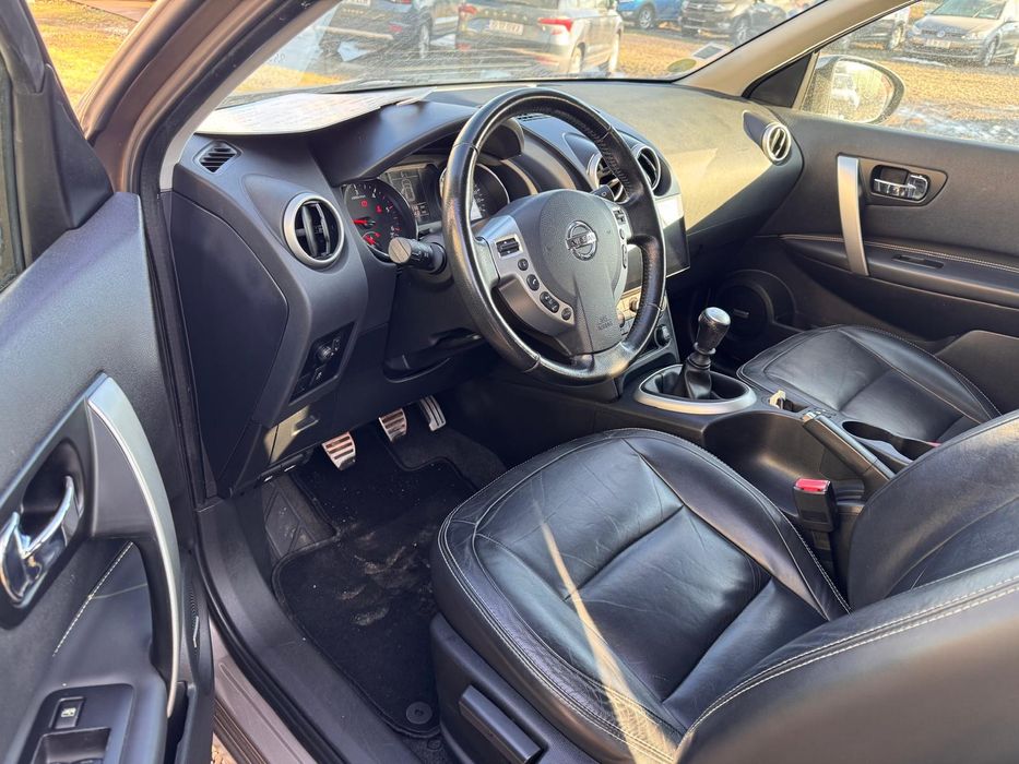 Nissan Qashqai 1,6 dci Tekna 130 cp
