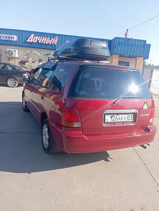 Продам машину Хонда Одиссей ра1