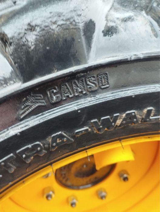 Гуми за Боб кат (мини челен товарач)